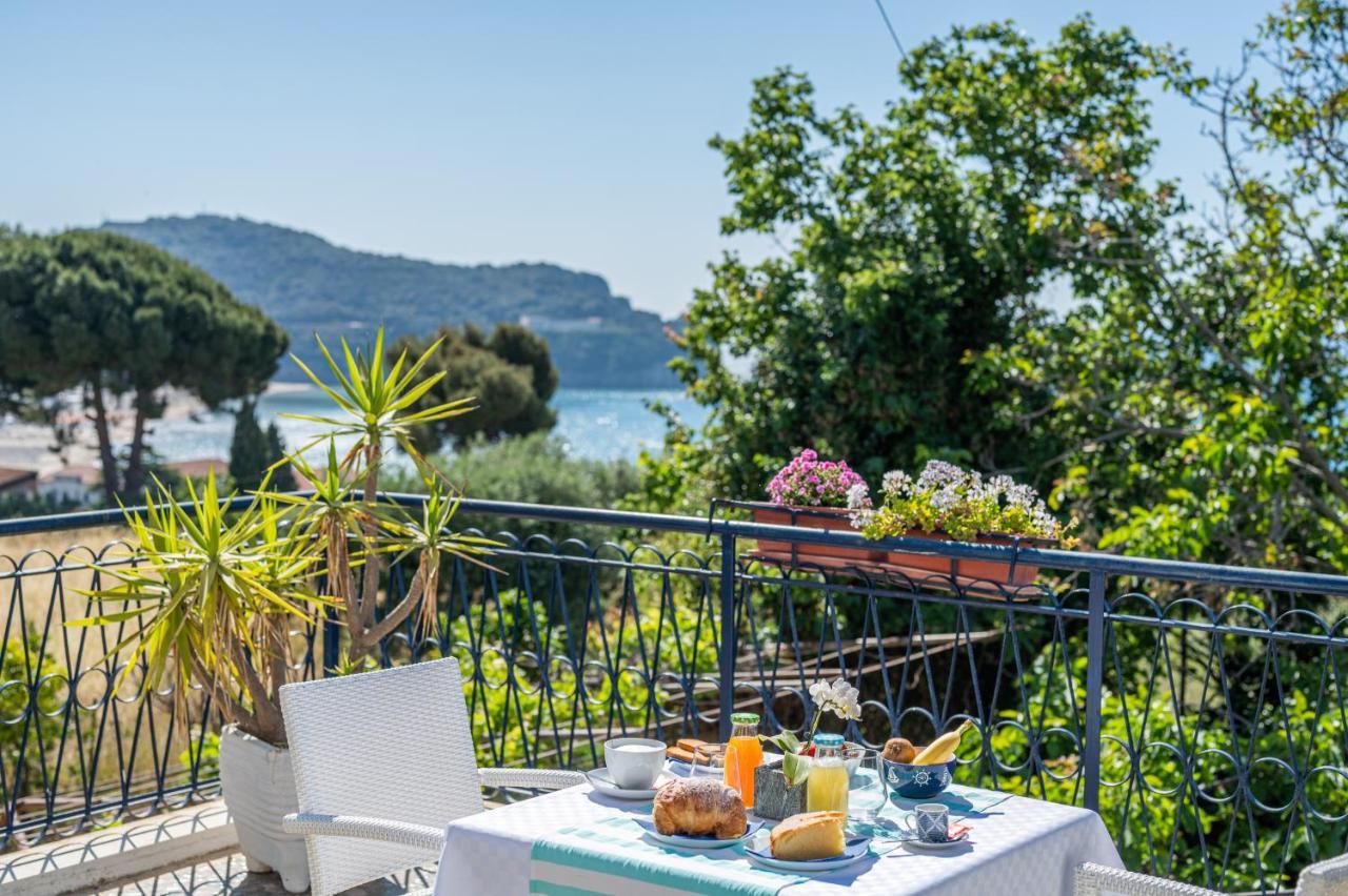 ガエータ Gli Archi Sul Mare Bed & Breakfast エクステリア 写真