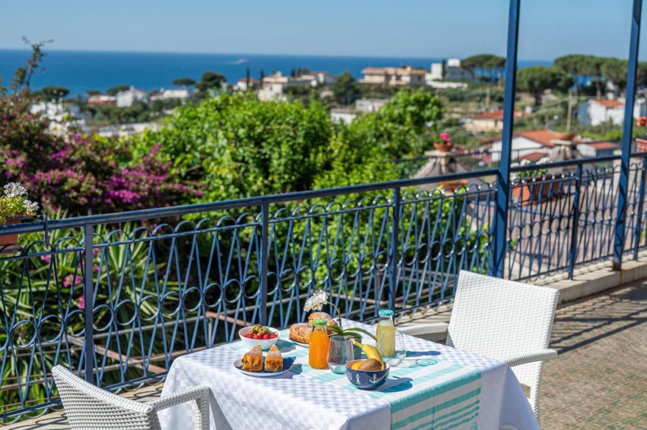 ガエータ Gli Archi Sul Mare Bed & Breakfast エクステリア 写真