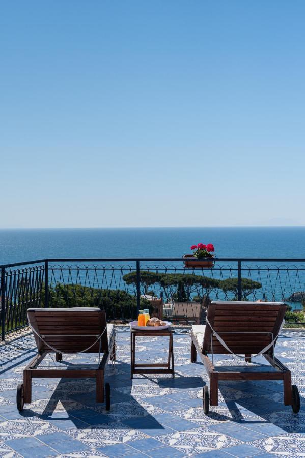 ガエータ Gli Archi Sul Mare Bed & Breakfast エクステリア 写真