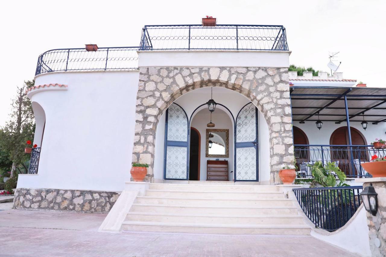 ガエータ Gli Archi Sul Mare Bed & Breakfast エクステリア 写真