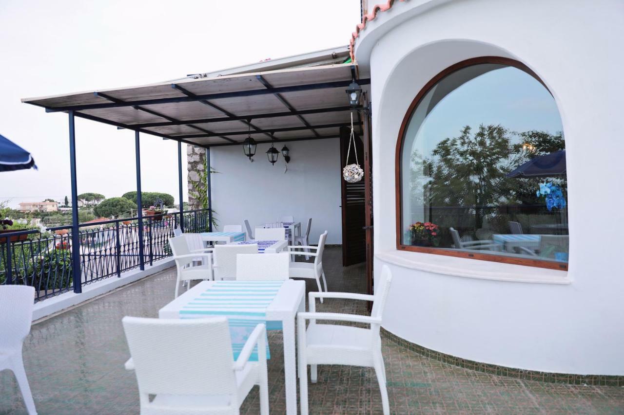 ガエータ Gli Archi Sul Mare Bed & Breakfast エクステリア 写真
