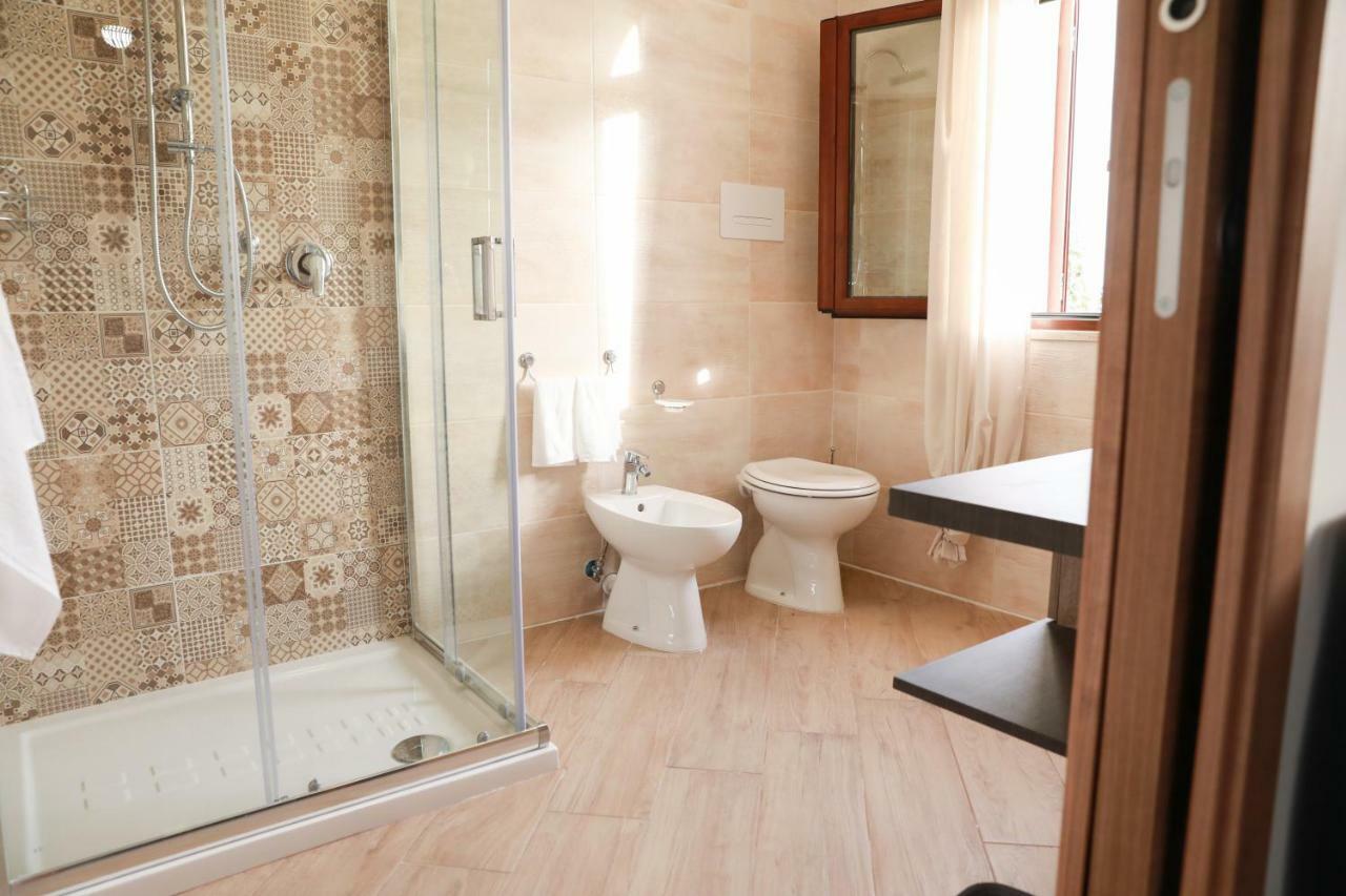 ガエータ Gli Archi Sul Mare Bed & Breakfast エクステリア 写真