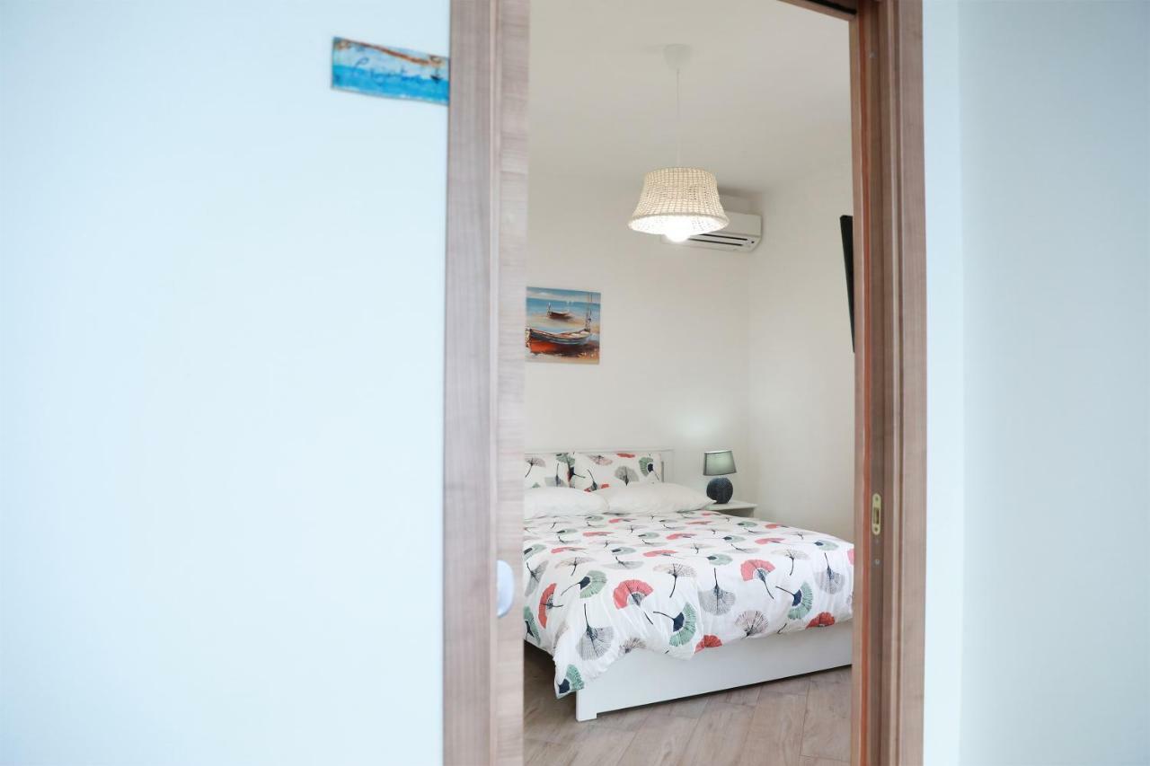 ガエータ Gli Archi Sul Mare Bed & Breakfast エクステリア 写真