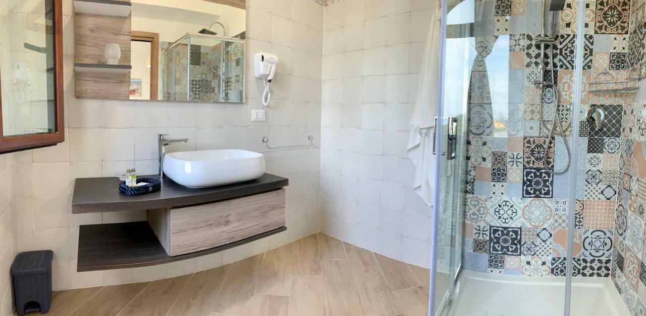 ガエータ Gli Archi Sul Mare Bed & Breakfast エクステリア 写真