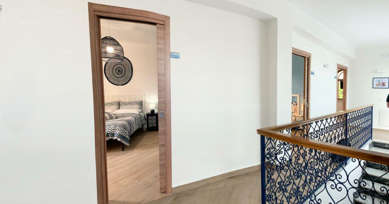ガエータ Gli Archi Sul Mare Bed & Breakfast エクステリア 写真