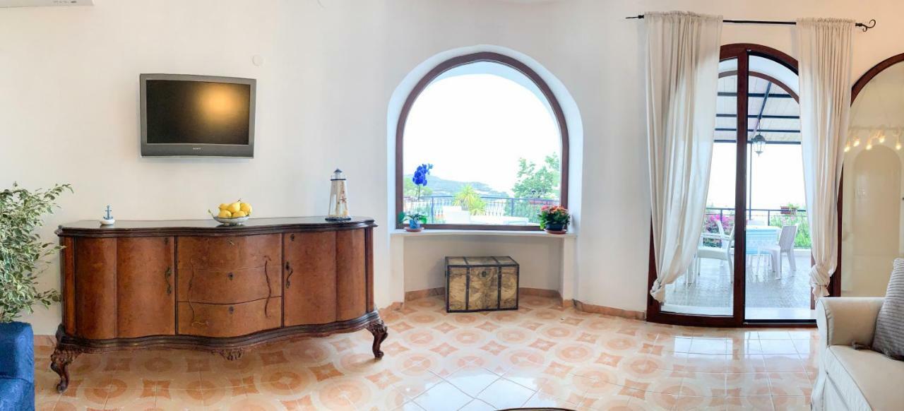 ガエータ Gli Archi Sul Mare Bed & Breakfast エクステリア 写真